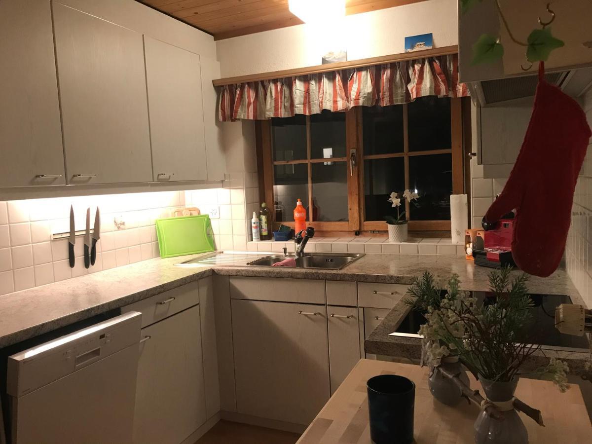 Ferienwohnung Uf Z'Enisch Klosters Exterior photo